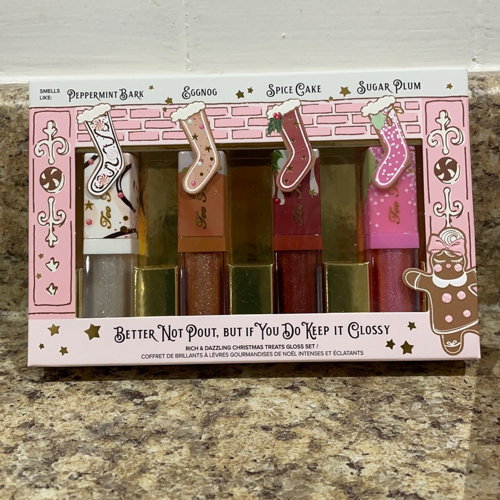 Too Faced lipgloss